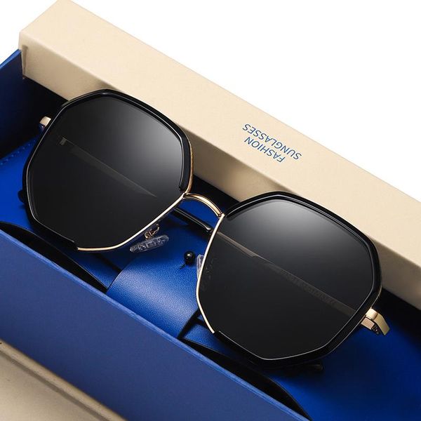 luxurious sunglasses women polarized fashion sun glasses uv400 brand designer driving shades for women feminino, White;black
luxurious sunglasses women polarized fashion sun glasses uv400 brand designer driving shades for women feminino, White;black