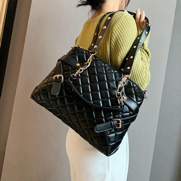 shoulder bags french design fashion rhombus large-capacity ladies handbag & unique bag messenger width 36cm height 24cm
shoulder bags french design fashion rhombus large-capacity ladies handbag & unique bag messenger width 36cm height 24cm