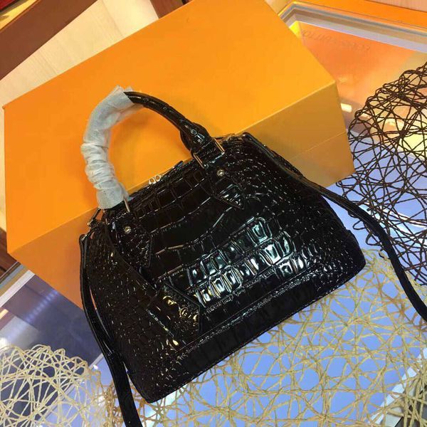 crocodile shell bag classic embossed small messenger bag women's fashion handbag size 25x19x11cm