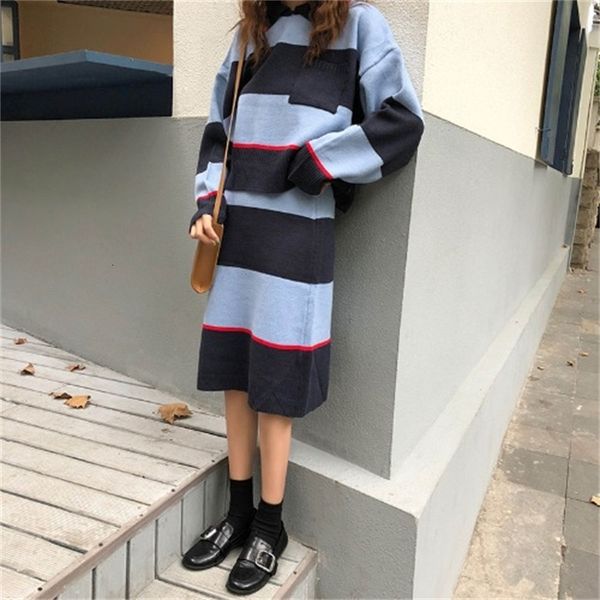 2021 new feminine oversized 2 piece striped turn-down collar set loose knitting pulley at knee height skirt knitted sweater sets z659, Gray
2021 new feminine oversized 2 piece striped turn-down collar set loose knitting pulley at knee height skirt knitted sweater sets z659, Gray