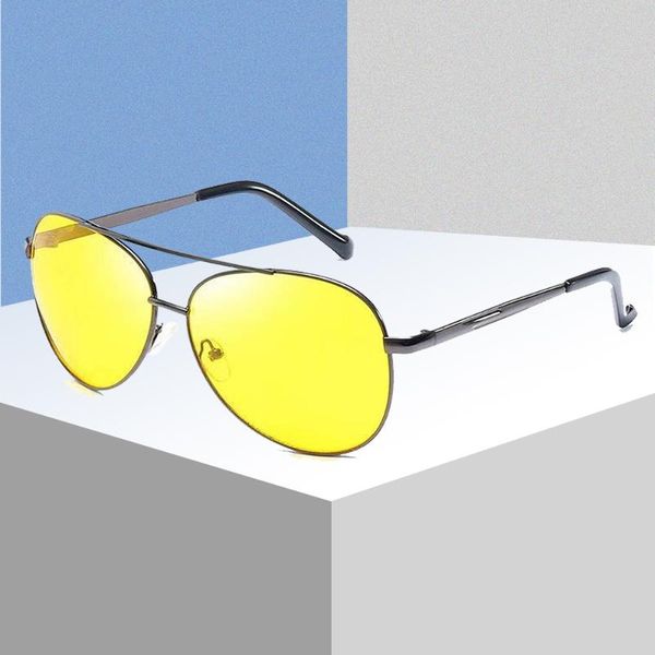 sunglasses night vision goggles for men special driver glasses anti-glare luminous driving at, White;black
sunglasses night vision goggles for men special driver glasses anti-glare luminous driving at, White;black