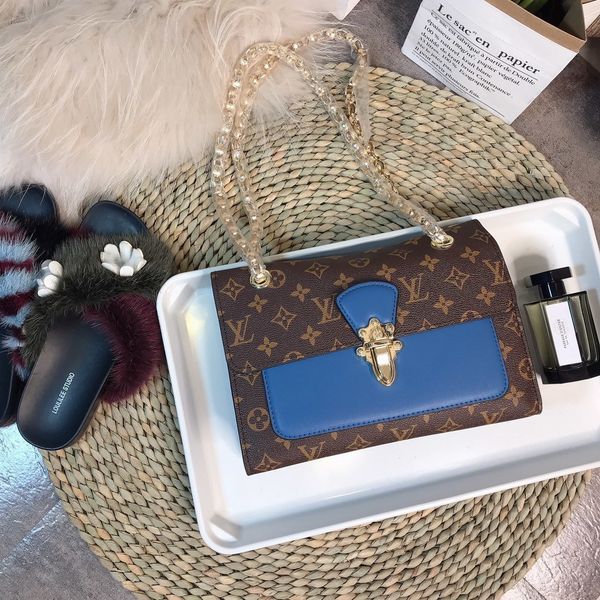beautiful classic victoire series chain bag is popular, with a long history and gorgeous feeling 030504, Black
beautiful classic victoire series chain bag is popular, with a long history and gorgeous feeling 030504, Black