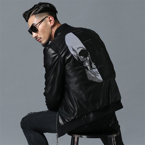 2020 skull rhinestones pu jackets men high street style stand-neck sudaderas hombre rib sleeve streetwear mens jackets and coats lj201013, Black;brown
2020 skull rhinestones pu jackets men high street style stand-neck sudaderas hombre rib sleeve streetwear mens jackets and coats lj201013, Black;brown