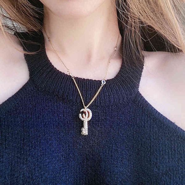 gu 2022cci new men and women bronze key set zircon chain neck ancient family double g pendant classic twist temperament necklace female, Black
gu 2022cci new men and women bronze key set zircon chain neck ancient family double g pendant classic twist temperament necklace female, Black