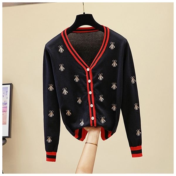 2021 new sweater fashion designer bee embroidery cardigan long sleeve single breasted contrast color button knitted sweaters 3s, White;black
2021 new sweater fashion designer bee embroidery cardigan long sleeve single breasted contrast color button knitted sweaters 3s, White;black