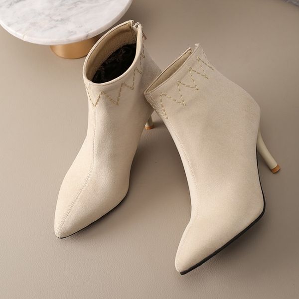 oversized 12 13 14 15 boots women shoes ankle boots for women ladies shoes woman winter solid colour pointed rear z, Black
oversized 12 13 14 15 boots women shoes ankle boots for women ladies shoes woman winter solid colour pointed rear z, Black