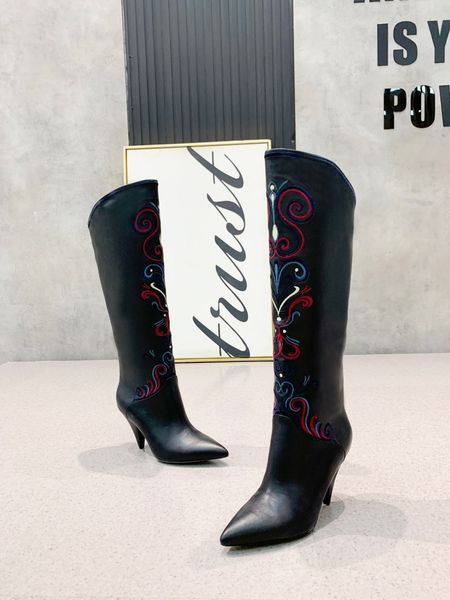 2020 autumn new oversized knee boots, women's thin heel boots, high heel pointed point embroidered national style embroidered boots, Black
2020 autumn new oversized knee boots, women's thin heel boots, high heel pointed point embroidered national style embroidered boots, Black