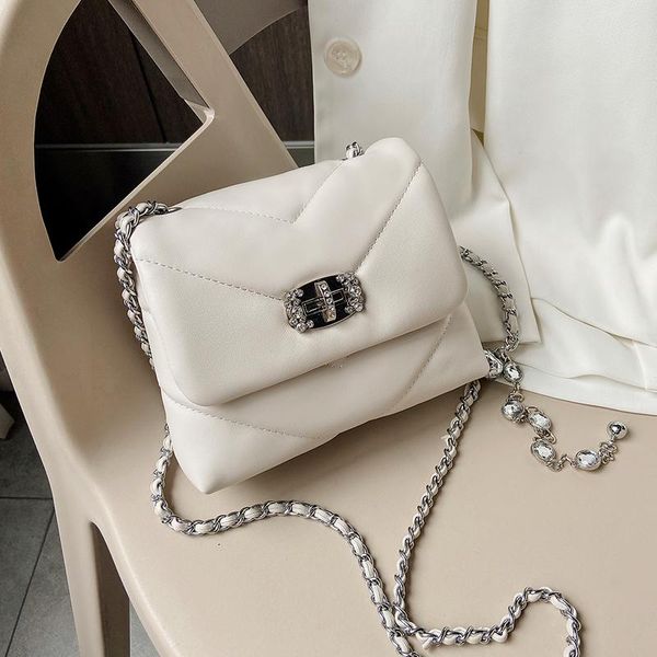 elegant female small crossbody bag 2021 new quality soft pu leather women's handbag diamond lock chain shoulder messenger bag
elegant female small crossbody bag 2021 new quality soft pu leather women's handbag diamond lock chain shoulder messenger bag