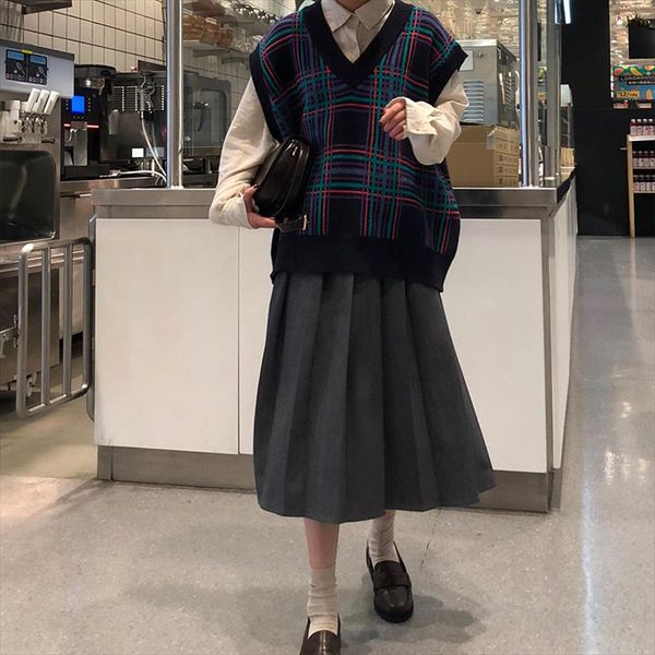 2 colors spring and autumn preppy style v neck plaid knitted sleeveless vest sweaters womens pullovers womens x980, White;black 
2 colors spring and autumn preppy style v neck plaid knitted sleeveless vest sweaters womens pullovers womens x980, White;black