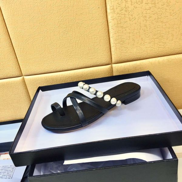 classic high-quality summer luxury sandals, women's new designer sandals, leather, good quality, Black
classic high-quality summer luxury sandals, women's new designer sandals, leather, good quality, Black