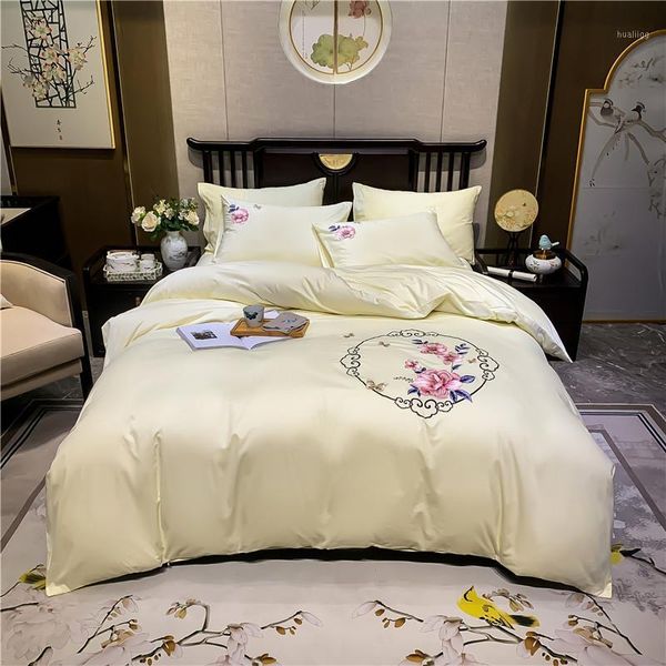 luxury 100% egyptian cotton flowers embroidery bedding set set duvet home textile fitted cover double linen sheet bed pillowcase1
luxury 100% egyptian cotton flowers embroidery bedding set set duvet home textile fitted cover double linen sheet bed pillowcase1