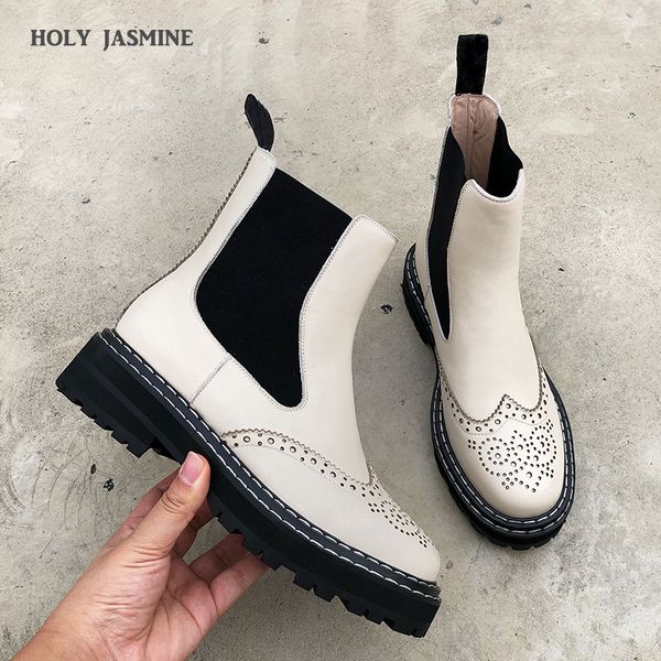 2020 flat boots women fashion genuine leather elastic ankle botas mujer shoes woman fretwork ladies short martin boots black new 1026
2020 flat boots women fashion genuine leather elastic ankle botas mujer shoes woman fretwork ladies short martin boots black new 1026