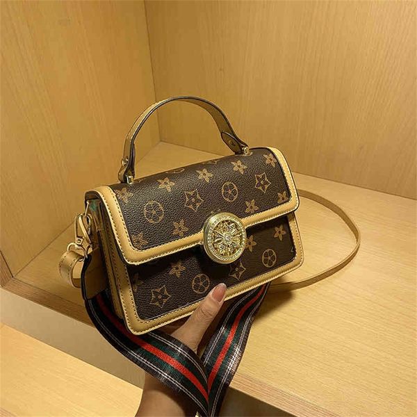 designer sale old flower classic transfer lock small square bag female 2022 autumn fashion simple single shoulder messenger portable medieva
designer sale old flower classic transfer lock small square bag female 2022 autumn fashion simple single shoulder messenger portable medieva