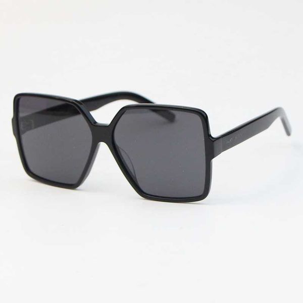 men sunglasses fashion black square large frame women's glasses send original box anti-uv400, White;black
men sunglasses fashion black square large frame women's glasses send original box anti-uv400, White;black