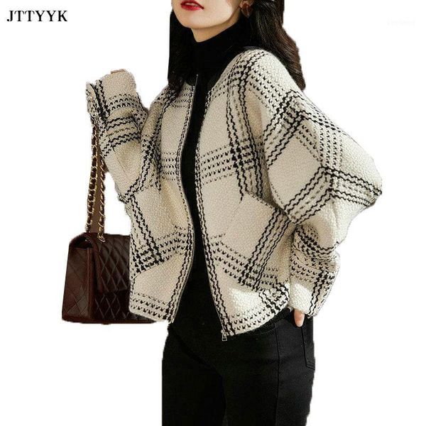 black and white plaid bat-sleeve imitation wool coat women autumn 2021 new fashion short coats loose o neck casual jacket female1, Black;brown
black and white plaid bat-sleeve imitation wool coat women autumn 2021 new fashion short coats loose o neck casual jacket female1, Black;brown