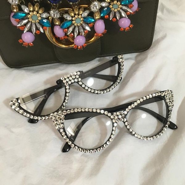 sunglasses 2 designs women luxury crystal rhinestone cat eyes sun glasses for female decoration, White;black
sunglasses 2 designs women luxury crystal rhinestone cat eyes sun glasses for female decoration, White;black