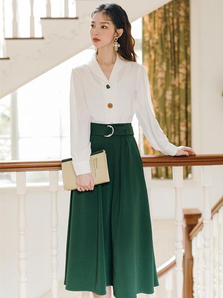 spring and autumn new suit women's french retro girl blouse skirt professional go-getter girl style young two-piece suit, White
spring and autumn new suit women's french retro girl blouse skirt professional go-getter girl style young two-piece suit, White