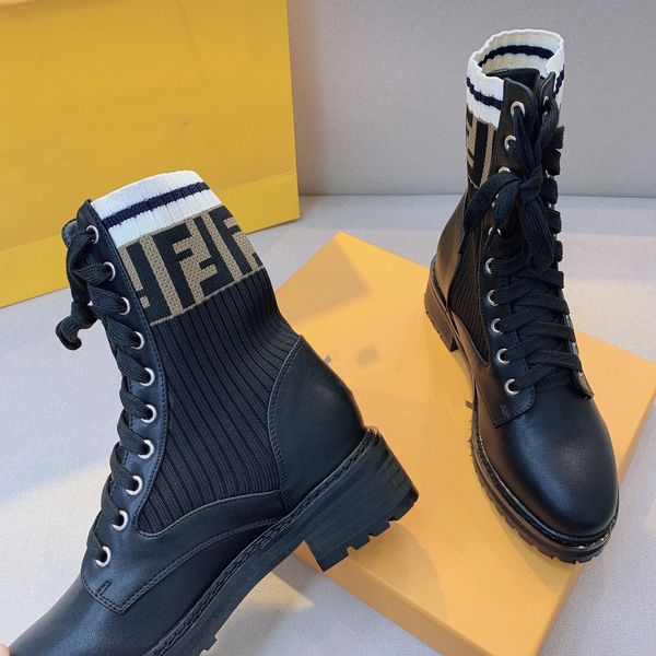 2020 new latest designer men women speed trainer luxury shoes black red flat fashion socks boots sneakers fashion trainers runner pp
2020 new latest designer men women speed trainer luxury shoes black red flat fashion socks boots sneakers fashion trainers runner pp
