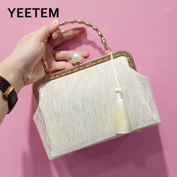 original handmade banquet bag pearlescent filaments pearl portable tassel pendant lady purses and handbags woman bag handbag1
original handmade banquet bag pearlescent filaments pearl portable tassel pendant lady purses and handbags woman bag handbag1