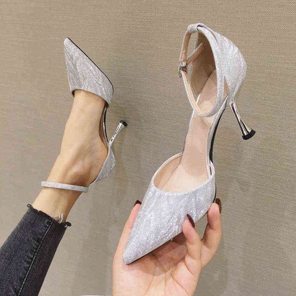 dress shoes high heels autumn slim heel shoes with one line buckle and shallow mouth fashion for women's summer of 2022, Black
dress shoes high heels autumn slim heel shoes with one line buckle and shallow mouth fashion for women's summer of 2022, Black