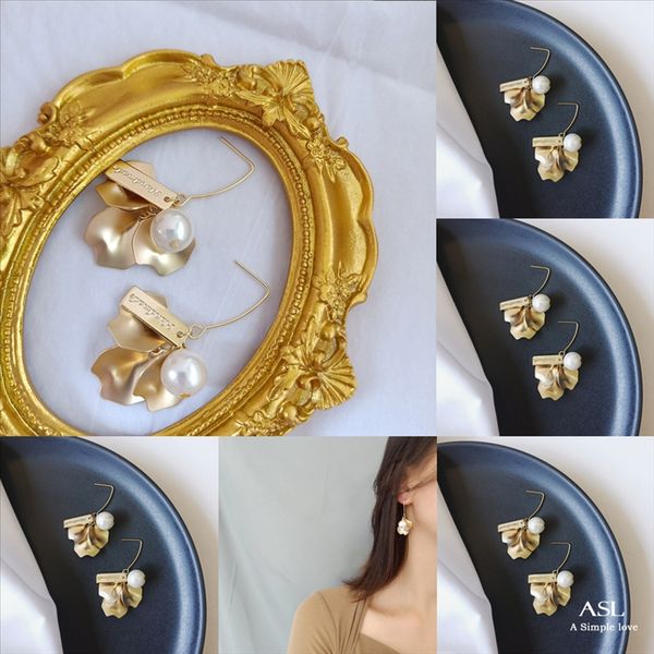 nvre big pendant ancient silver earring and earrings set fashion women earring large hollow hoop neckla for jewelry girls wedding charm, Golden
nvre big pendant ancient silver earring and earrings set fashion women earring large hollow hoop neckla for jewelry girls wedding charm, Golden