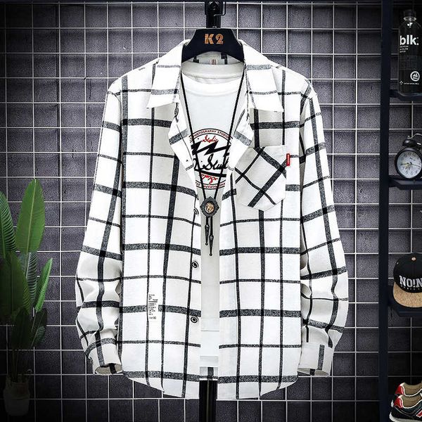 thin long sleeve men's striped plaid shirt color matching casual cardigan cotton white inch clothes, White;black
thin long sleeve men's striped plaid shirt color matching casual cardigan cotton white inch clothes, White;black