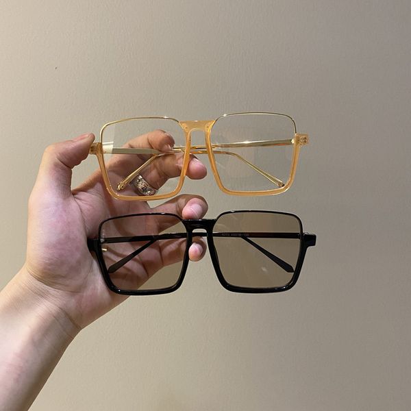 korean version of personality net red oversized box glasses women fashion street p flat lens round face small sunglasses man, White;black
korean version of personality net red oversized box glasses women fashion street p flat lens round face small sunglasses man, White;black