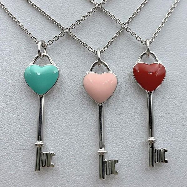 chains classic fashion 925 sterling silver heart-shaped key pendant necklace lady logo enamel jewelry valentine's day gift
chains classic fashion 925 sterling silver heart-shaped key pendant necklace lady logo enamel jewelry valentine's day gift