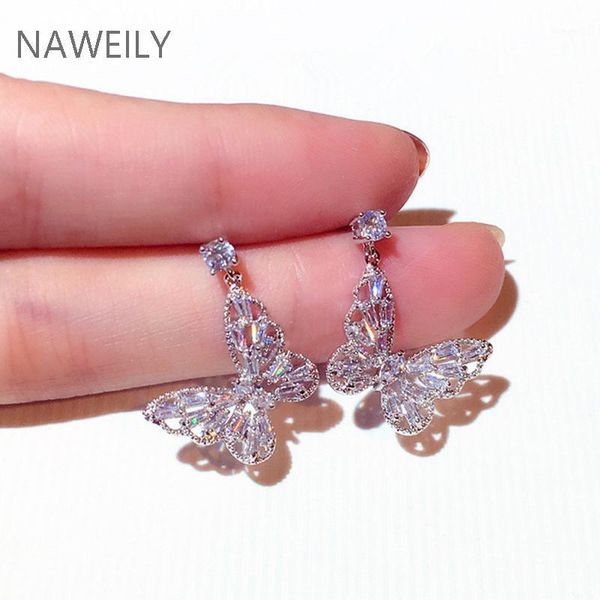 stud luxury crystal earrings smart butterfly design fashion aesthetic jewelry for women gift1, Golden;silver
stud luxury crystal earrings smart butterfly design fashion aesthetic jewelry for women gift1, Golden;silver