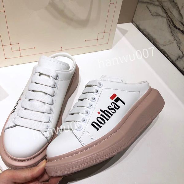 2021 women designer boots martin desert boot 35-46 flamingos love arrow 100% real leather medal coarse non-slip winter shoes xrx190625, Black
2021 women designer boots martin desert boot 35-46 flamingos love arrow 100% real leather medal coarse non-slip winter shoes xrx190625, Black