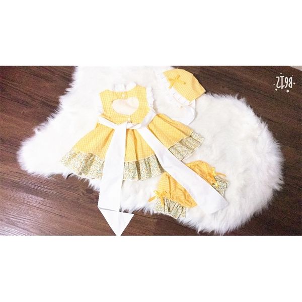 3pcs spring summer easter girl vintage spanish dress pompon ball princess yellow dress plaid little floral lolita party dress t200709, Red;yellow
3pcs spring summer easter girl vintage spanish dress pompon ball princess yellow dress plaid little floral lolita party dress t200709, Red;yellow