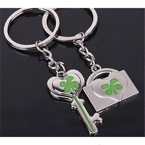 four 1pair leaf couple keychain ring clover silver plated lovers love key chain souvenirs valentine's day gift c354
four 1pair leaf couple keychain ring clover silver plated lovers love key chain souvenirs valentine's day gift c354