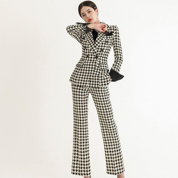 new fashion women temperament double-breasted suit and fashion pant work style slim plaid pant suit1, White;black
new fashion women temperament double-breasted suit and fashion pant work style slim plaid pant suit1, White;black
