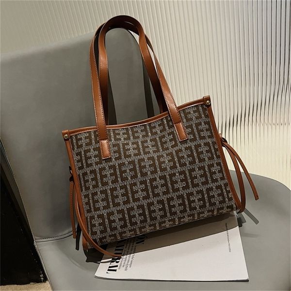 outlet sale 80% off large capacity women's 2022 new trend fashion single shoulder contrast color bag letter foreign style tote bag whol
outlet sale 80% off large capacity women's 2022 new trend fashion single shoulder contrast color bag letter foreign style tote bag whol