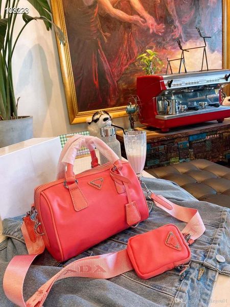 designer women's pillow bag single shoulder messenger bag nylon waterproof canvas with cow leather
designer women's pillow bag single shoulder messenger bag nylon waterproof canvas with cow leather