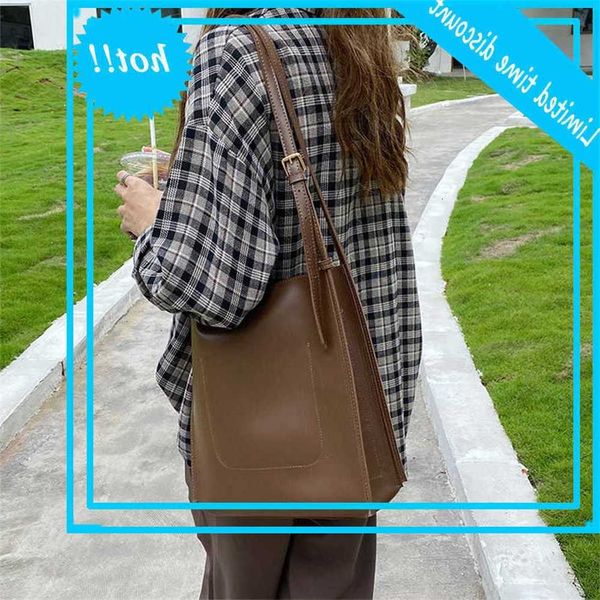 korean style fashion large capacity pu leather shoulder bags for women 2021 vintage handbag women's handbags
korean style fashion large capacity pu leather shoulder bags for women 2021 vintage handbag women's handbags