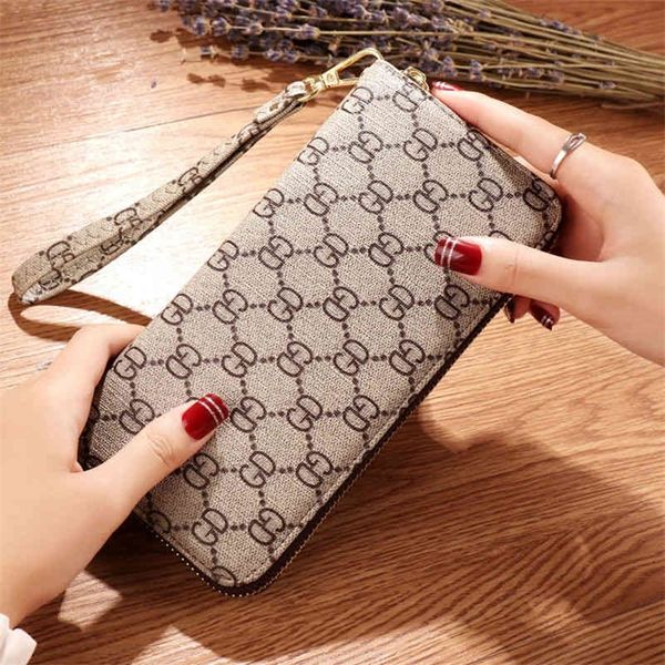 outlet sale 80% off european and fashion wallet women's new business long wallet large capacity zipper hand bag mobile phone 669, Red;black
outlet sale 80% off european and fashion wallet women's new business long wallet large capacity zipper hand bag mobile phone 669, Red;black