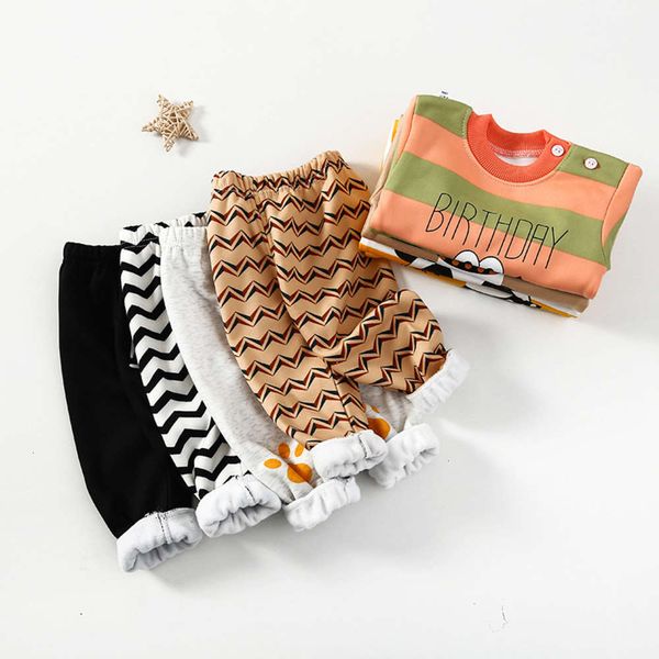 girls' pajamas winter baby boys' milk silk underwear suit men's and women's plush warm cloth autumn pants, Blue;red
girls' pajamas winter baby boys' milk silk underwear suit men's and women's plush warm cloth autumn pants, Blue;red