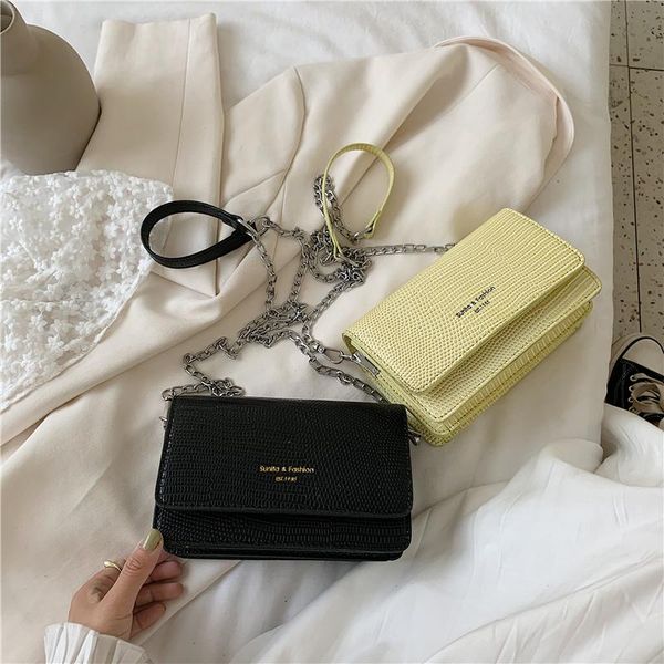 2020 stone pattern chain bag new summer messenger bag ladies fashion casual shoulder mobile phone wallet 
2020 stone pattern chain bag new summer messenger bag ladies fashion casual shoulder mobile phone wallet