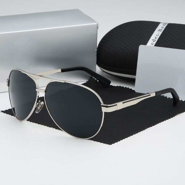 metal fashion trend toad classic men's business anti glare sunglasses a01, White;black 
metal fashion trend toad classic men's business anti glare sunglasses a01, White;black