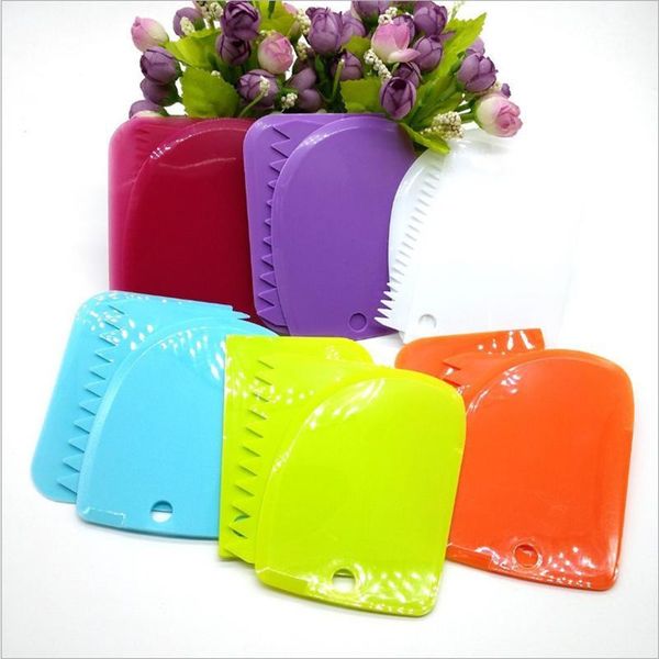 3pcs/set plastic dough icing fondant scraper cake decorating baking pastry tools plain smooth jagged edge spatula cutters1
3pcs/set plastic dough icing fondant scraper cake decorating baking pastry tools plain smooth jagged edge spatula cutters1