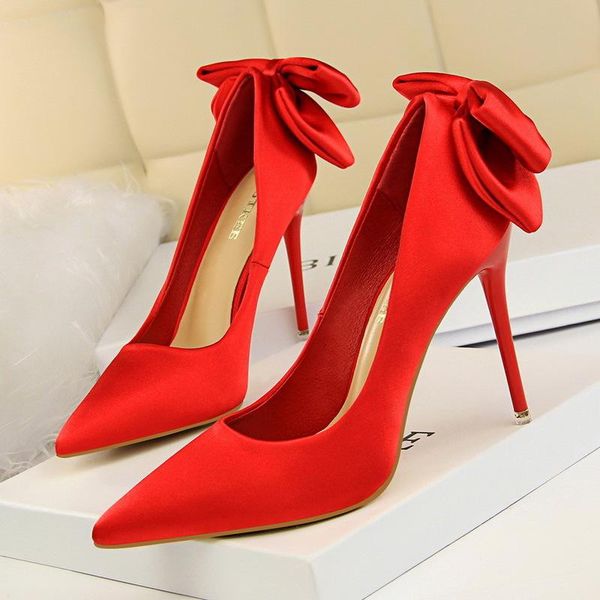 bigtree luxury women pumps elegant silk pointed toe delicate slim satin bow .5cm thin high heels party shoes plus size 34-40, Black
bigtree luxury women pumps elegant silk pointed toe delicate slim satin bow .5cm thin high heels party shoes plus size 34-40, Black
