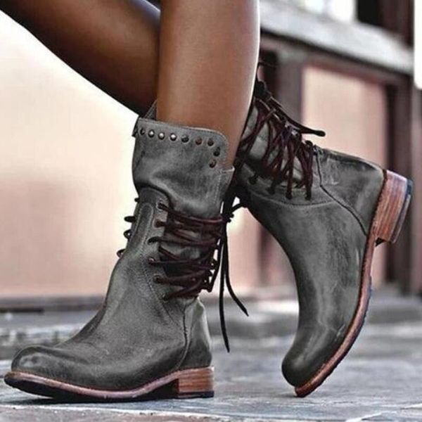 2020 new plus size winter boots women retro shoes leather boots vintage rivets round toe lace-up mid-calf martin zapatos, Black
2020 new plus size winter boots women retro shoes leather boots vintage rivets round toe lace-up mid-calf martin zapatos, Black