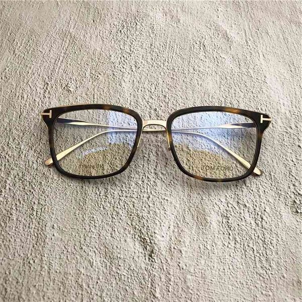 plate ford glasses pure titanium eye frame men's and women's optical, White;black
plate ford glasses pure titanium eye frame men's and women's optical, White;black