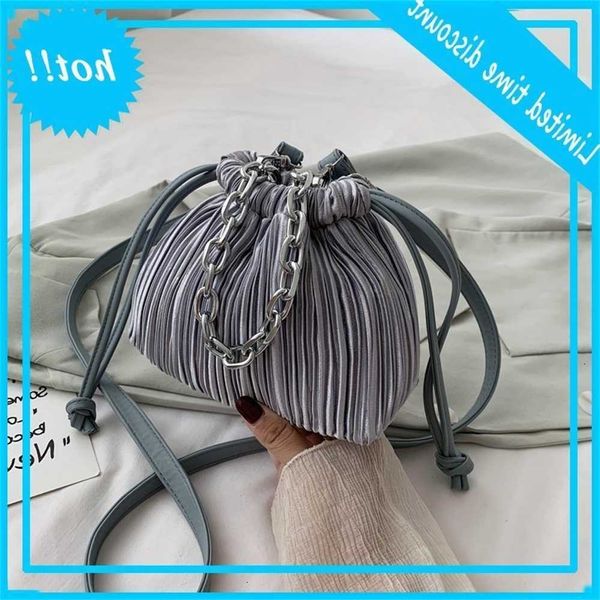 silver chain corduroy for women 2021 summer arm lady shoulder handbags women's plooien travel handbag bolso mujer bag
silver chain corduroy for women 2021 summer arm lady shoulder handbags women's plooien travel handbag bolso mujer bag