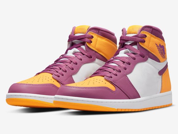2022 authentic 1 high og brotherhood shoes university gold light bordeaux-white man woman outdoor sports sneakers with original box
2022 authentic 1 high og brotherhood shoes university gold light bordeaux-white man woman outdoor sports sneakers with original box