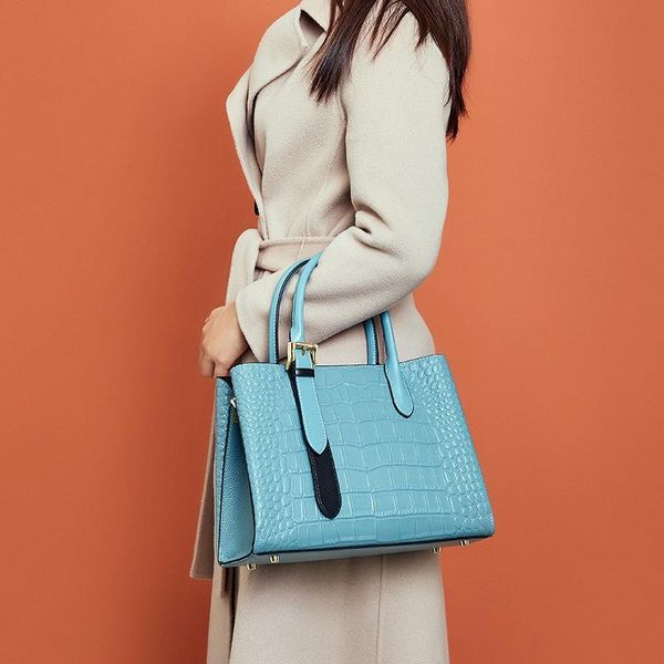 genuine leather handbag fashion cocrodile print elegant ladies purses female blue shoulder crossbody bags for work
genuine leather handbag fashion cocrodile print elegant ladies purses female blue shoulder crossbody bags for work