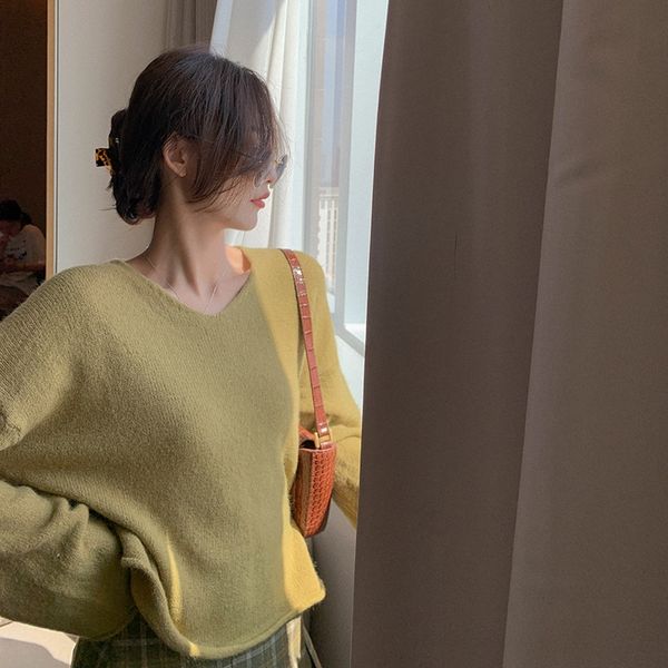 new soft milk v-neck candy sweater women's loose pullover languid autumn pullover knitwear short knitwear wear megcv, White;black
new soft milk v-neck candy sweater women's loose pullover languid autumn pullover knitwear short knitwear wear megcv, White;black