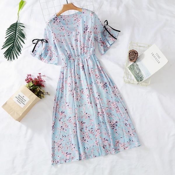 7 colors 2021 new women's chiffon dress print v-neck dress spring and summer ruffled short-sleeved bow dress large size s-3xl, Black;gray
7 colors 2021 new women's chiffon dress print v-neck dress spring and summer ruffled short-sleeved bow dress large size s-3xl, Black;gray