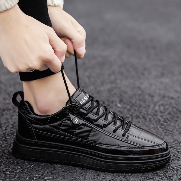 new classic mens running shoes black white shoes breathable lightweight trainer zapatillas hombre women men trainers sneakers
new classic mens running shoes black white shoes breathable lightweight trainer zapatillas hombre women men trainers sneakers
